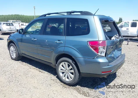 2013 Subaru Forester 2.5X Limited z USA, uszkodzony, nr VIN JF2SHAEC3DH421732